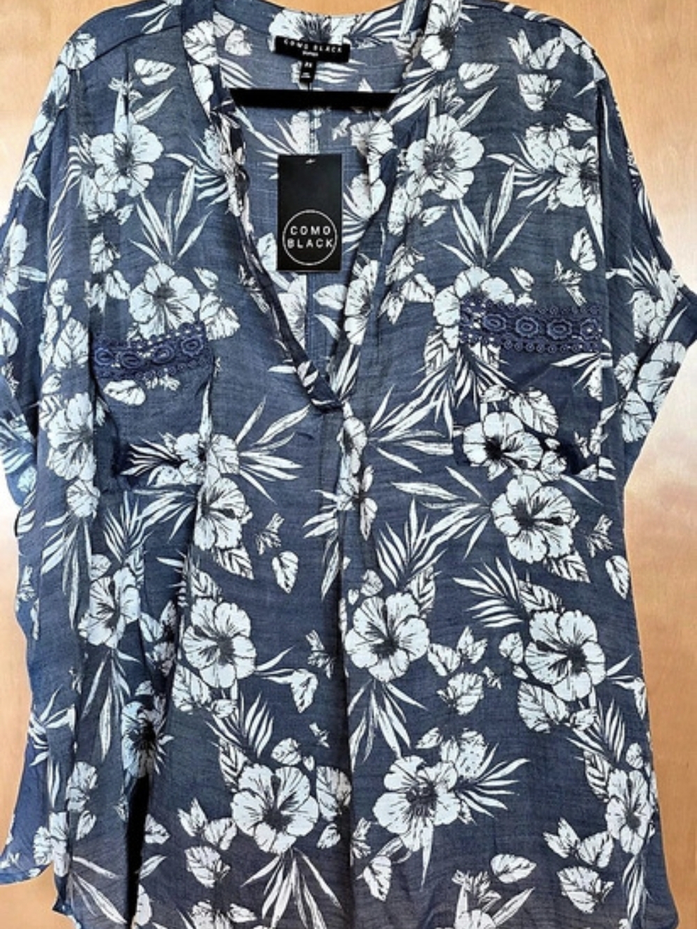 Como Black Floral Button Down Top in Blue & White Size 3X NWT